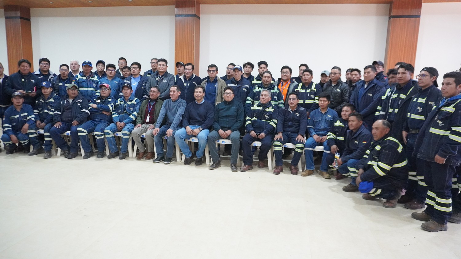ENDE CORPORACIÓN CULMINA JORNADAS DE CAPACITACIÓN EN PREVENCIÓN DE ACCIDENTES, SEGURIDAD ELÉCTRICA Y